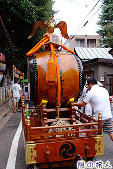 野沢稲荷神社の太鼓車の写真