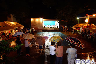 須賀神社の祭礼の写真