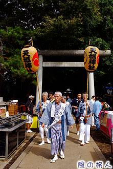中町天祖神社の神輿渡御の写真