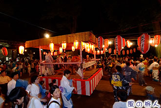 祖師谷神明社の盆踊りの写真