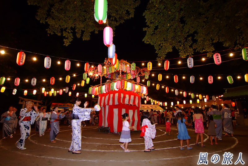 野毛六所神社の盆踊り大会の写真