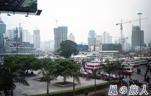 1997年の深圳駅前の写真