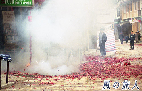 中国　陽朔　旧正月の爆竹の写真