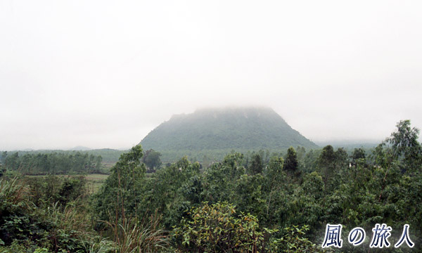 ベトナム　DMZツアー　ロックパイルの写真