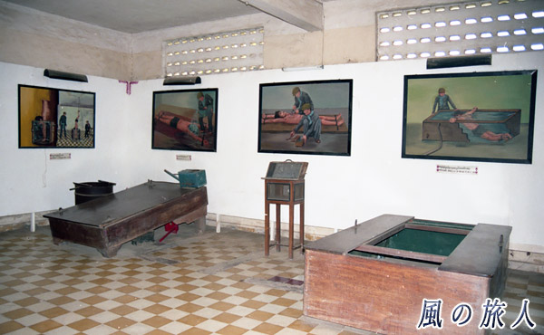 カンボジア　ポルポト派の捕虜収容所の写真