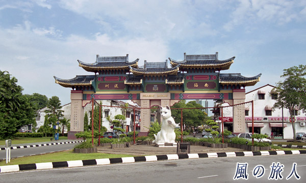 マレーシア　クチン　クチンの猫のオブジェの写真