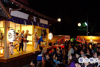 弦巻神社の秋祭りの写真