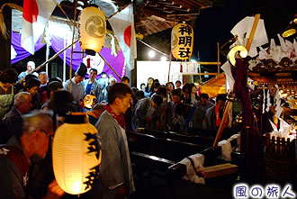 祖師谷神明社の神輿渡御の写真