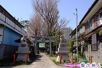 廻沢稲荷神社の写真