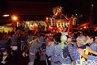 久富稲荷神社の神輿渡御の写真