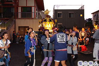 深澤神社の神輿渡御の写真