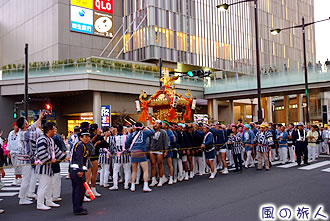 瀬田玉川神社の玉川神輿渡御の写真