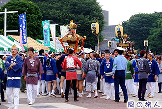 世田谷区民祭　神輿パレードの写真