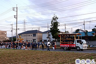 宇奈根氷川神社の秋祭りの写真