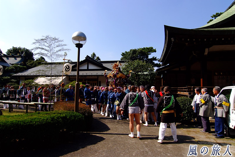 喜多見氷川神社の秋祭り　宮出し