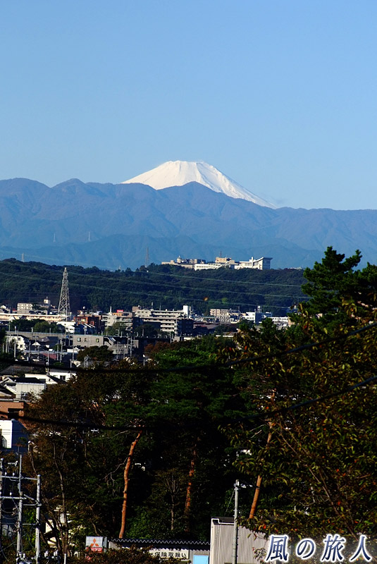岡本三丁目の坂　富士山のアップ