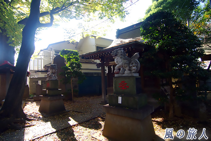 駒繁神社　境内社（招魂社）の写真