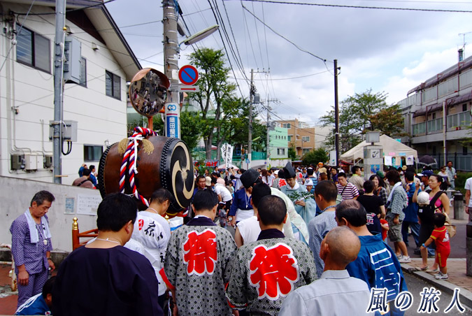 三宿神社の祭礼　太鼓車などのお祓い