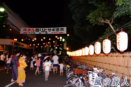 せたがやホタル祭りとサギ草市の盆踊りの写真