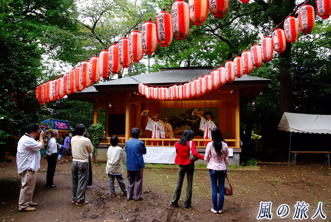 経堂天祖神社の秋祭り　巫女舞　の写真
