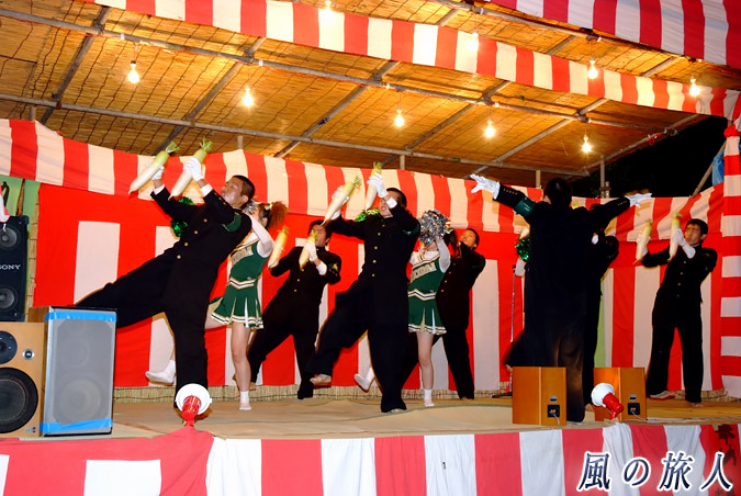 稲荷森稲荷神社の秋祭り　東京農大の大根踊りの写真
