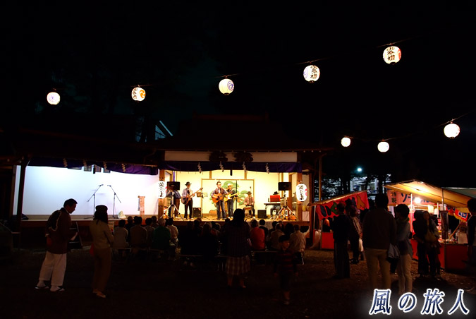 弦巻神社の秋祭り　プロの奉納演芸の写真