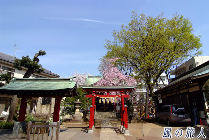 稲荷森稲荷神社 二の鳥居の写真