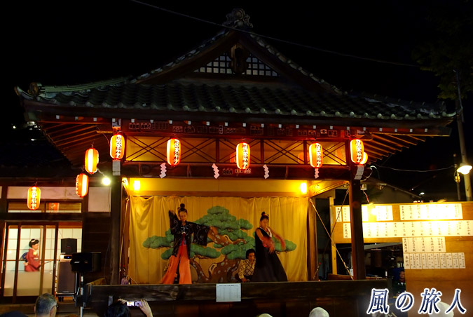 駒留八幡神社の秋祭り　奉納演芸　民族舞踏
