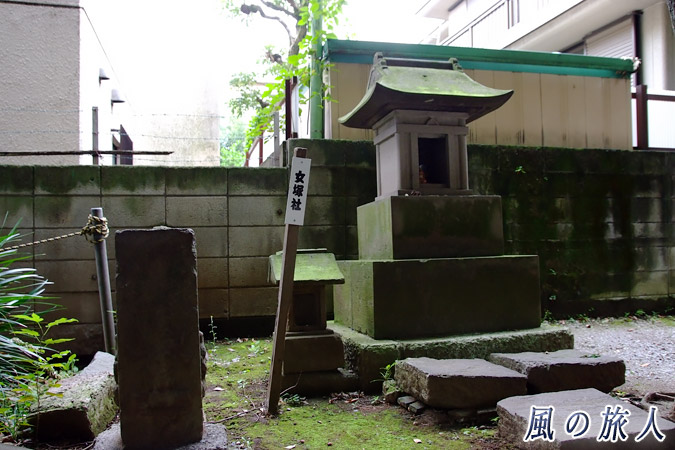 駒留八幡神社　女塚社